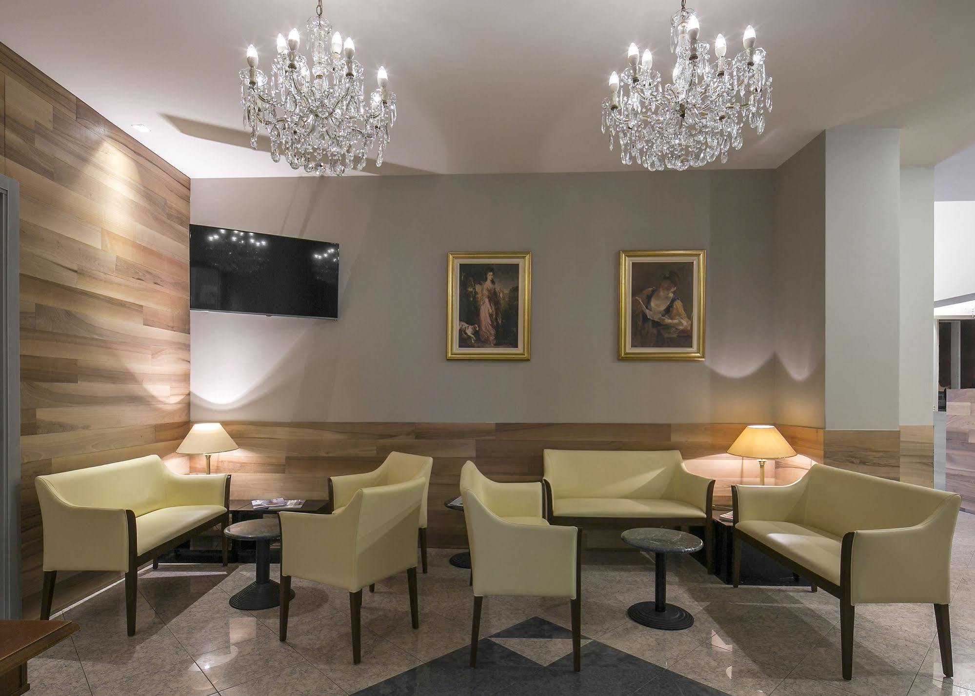 Hotel Falco D'Oro Tole Luaran gambar